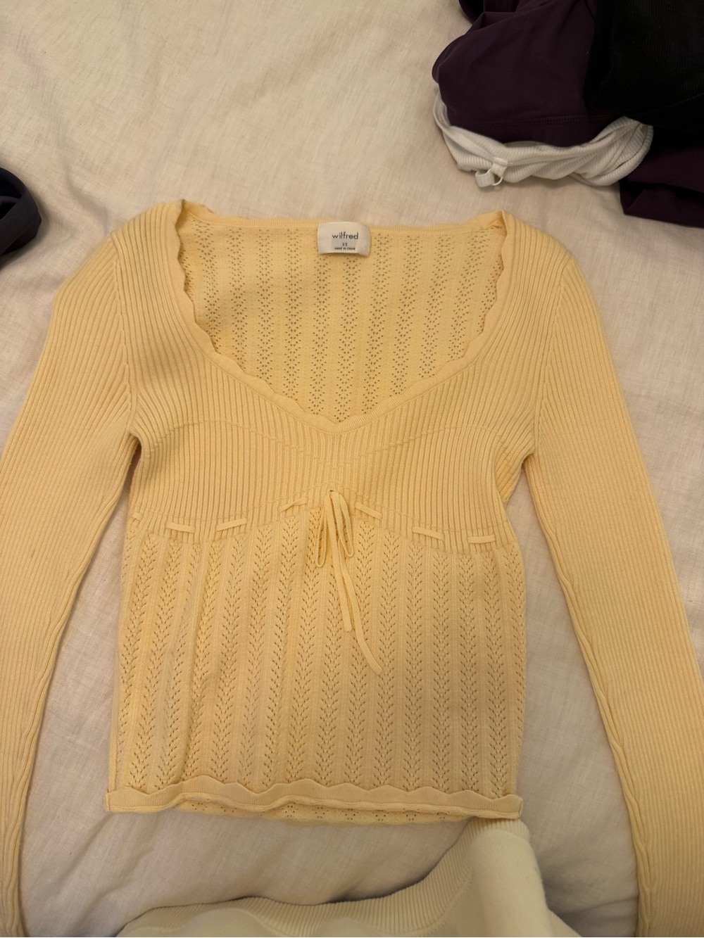 Aritzia Wilfred Pale Yellow Tie-Front V-Neck Soloist Sweater